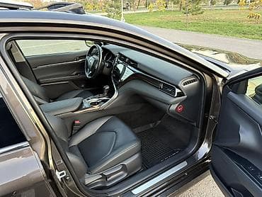 audi q6: Toyota Camry: 2019 г., 2.5 л, Автомат, Бензин, Седан — 9