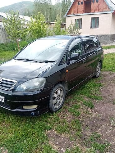 toiota vits: Toyota Ipsum: 2002 г., 2.4 л, Автомат, Газ, Минивэн — 5