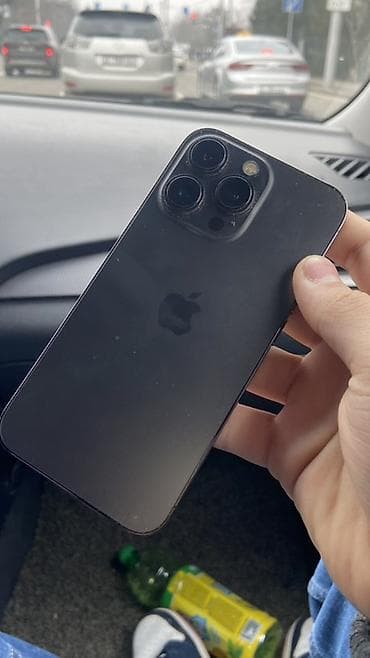 фотограф вакансии: IPhone 13 Pro, Б/у, 256 ГБ, Графит, Чехол, 82 % — 1