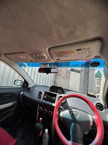 Toyota Ist: 2003 г., 1.5 л, Автомат, Бензин — 7