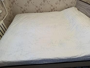 2х яростный кровать: Двуспальная кровать, Б/у, С матрасом, длина - 210 см — 3