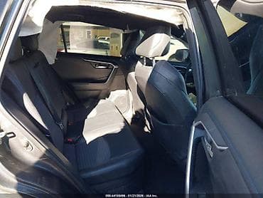 step 2: Toyota RAV4: 2021 г., 2.5 л, Автомат, Гибрид — 7