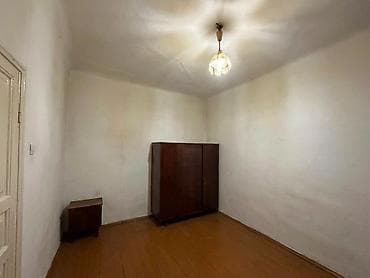 5: 2 комнаты, 45 м², Сталинка, 1 этаж — 2