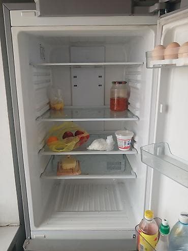 меняю на холодильник: Холодильник Samsung, Двухкамерный — 4