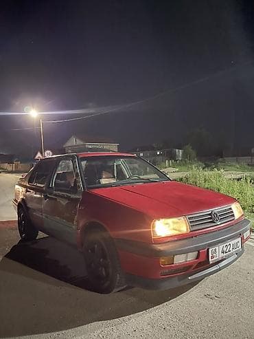Volkswagen Vento: 1992 г., 1.8 л, Механика, Бензин, Седан — 2