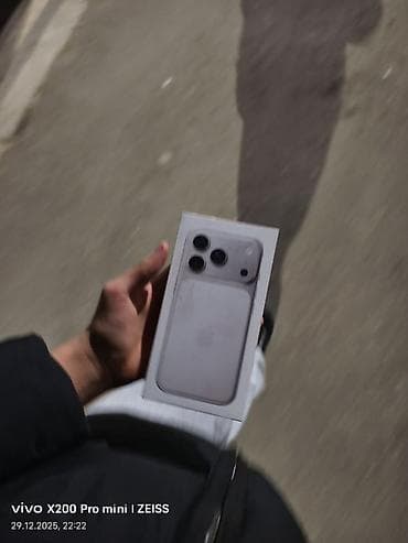 pixel 3: Айфон 17про Сильвер идеальный АКБ 100 13раз только заряжался продаю — 3