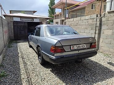 салон от мерса: Mercedes-Benz W124: 1992 г., 3 л, Механика, Дизель, Седан — 3
