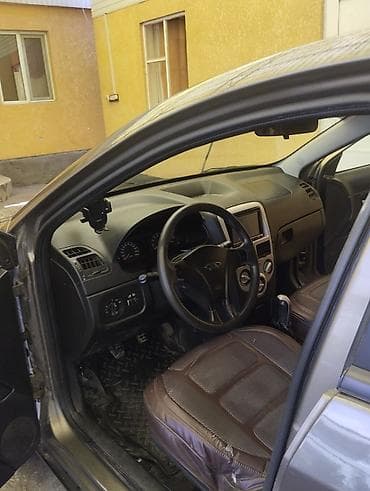 Chery: Chery Very: 2012 г., 1.5 л, Механика, Бензин, Хэтчбэк — 4