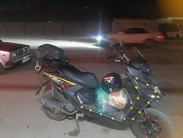 Скутер/мопед городского типа с обвесом - Кузов: агрессивный пластик