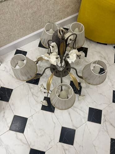 Люстра 3000 сом