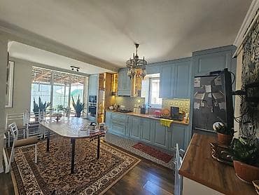 дом в киргшелке: Дом с благоустроенным двором и навесам 160квм 5 соток мебель остоется — 4