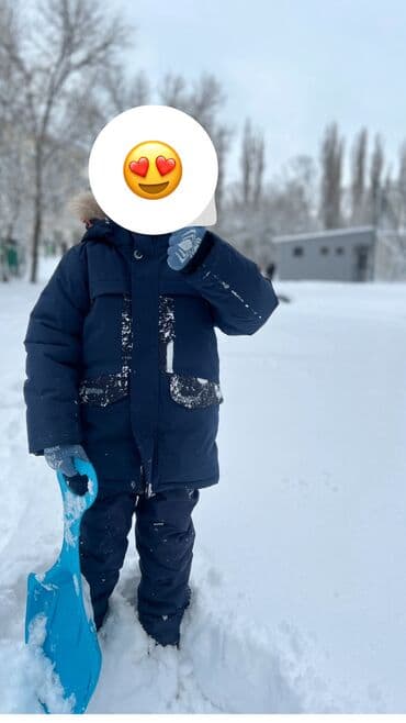 пиджак на мальчика: Детская зимняя куртка, легкая и в отличном состоянии. На рост 116 см — 1
