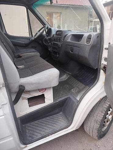 ключ на 32: Mercedes-Benz Спринтер: 2002 г., 2.1 л, Ручные, Дизель, Фургон — 3