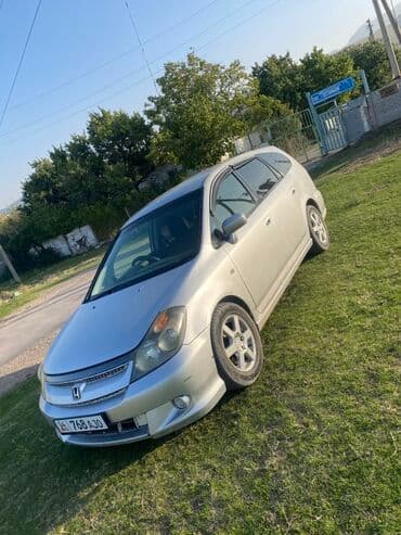 меняю на дачу: Honda Stream: 2004 г., 2 л, Автомат, Бензин, Универсал — 5