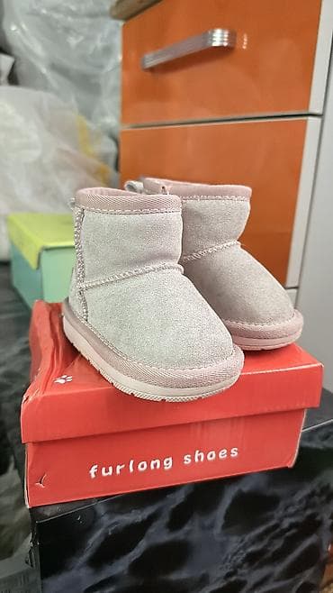 уги уги: Детская обувь зима Угги Размер 16 Состояние идеальное Плотностью — 2