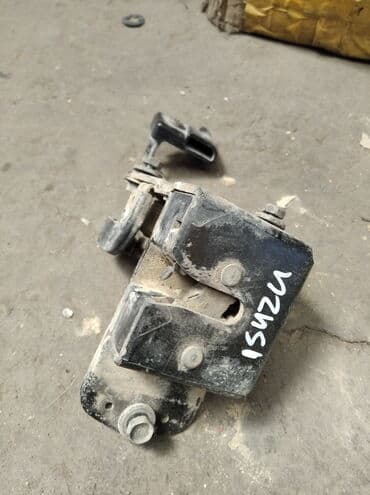 шредеры перекрестный с ручкой: Isuzu Truper, Bighorn, Opel Monterey. Замок крышки багажника на Исузу — 1