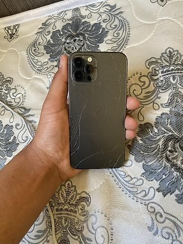 IPhone 12 Pro, Б/у, 128 ГБ, Черный, Защитное стекло, Чехол, 100 % — 1