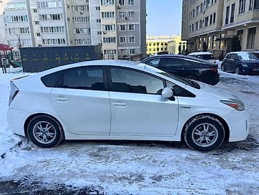 lexus rx 2002: Toyota Prius: 2011 г., 1.8 л, Автомат, Гибрид, Лифтбек — 5