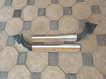 Бампер и комплектующие: Внутренние накладки порогов Subaru, Оригинал — 1