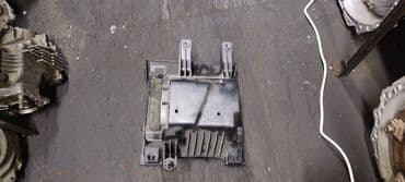 450h: Lexus RX 450h, корпус воздушного фильтра — 3