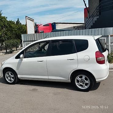 супорт ипсум: Honda Fit: 2002 г., 1.3 л, Автомат, Бензин, Хетчбек — 3
