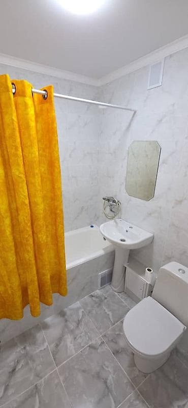 76: 1 комната, 33 м², 7 мкр 105 серия, 4 этаж — 3