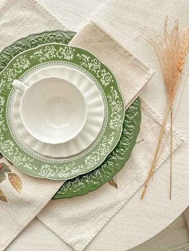 посуда для кухни: Продаю новую посуду, качество отличное. Керамика плотная, глазурь — 7