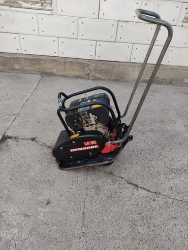 продаю трамбовку: Виброплита Dynapac LF 90 - Тип: бензиновая виброплита прямого хода - — 9