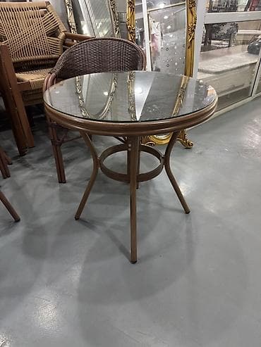 стол из ротанга: Стол для кафе, Круглый, цвет - Коричневый — 1