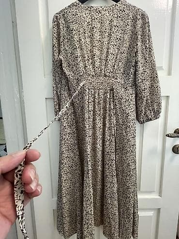 ростовые фигуры: Платье Nano Universe, с цветочным принтом. - Бренд: Nano Universe — 8