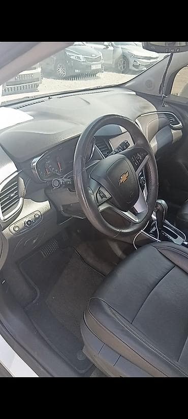 бир: Chevrolet Trax: 2021 г., 1.6 л, Автомат, Дизель, Кроссовер — 3