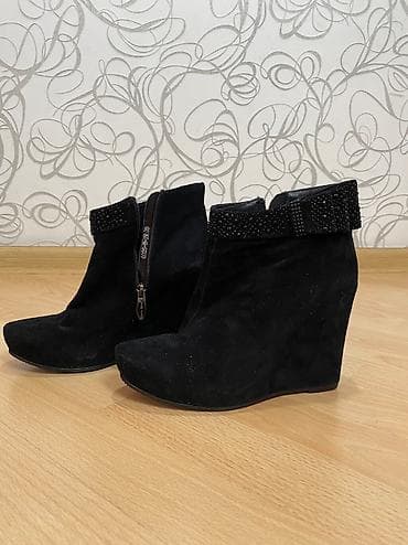 молодежная одежда бишкек: Ботинки, 39, Maria Moro, Новый, цвет - Черный, Самовывоз, Платная доставка — 8