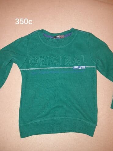1)зеленая на рост 110см.цена 350с2)белая х/бновая 350с рубашки новые