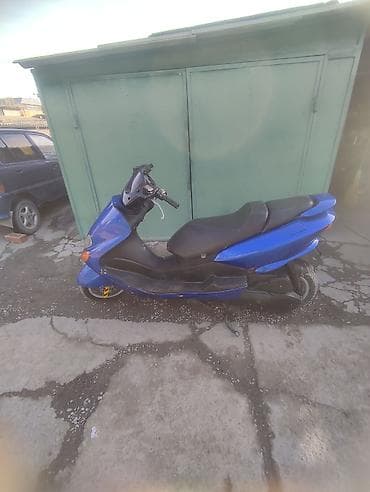 100 с3: Макси-скутер Yamaha, 125 куб. см, Бензин — 2