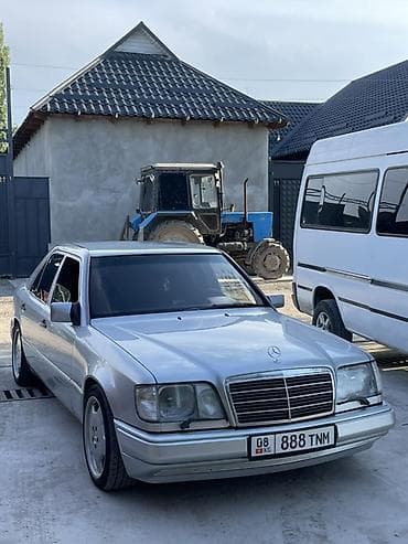 r18 245 40: Mercedes-Benz W124: 1994 г., Седан — 2