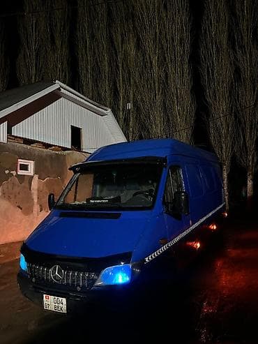 вентилятор спринтер: Mercedes-Benz Sprinter — синий цельнометаллический фургон удлинённой — 5