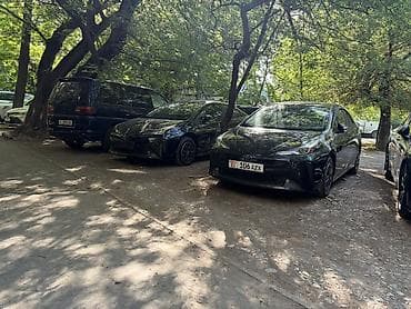 Toyota Prius: 2020 г., 1.8 л, Вариатор, Гибрид, Хэтчбэк