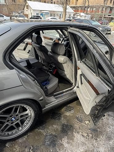 датчик каленвала е34: BMW 5 series: 1991 г., 3.2 л, Ручные, Бензин, Седан — 6