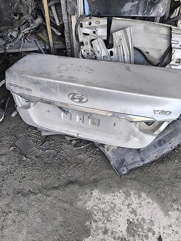 Автозапчасти: Крышка багажника Hyundai, Оригинал — 2