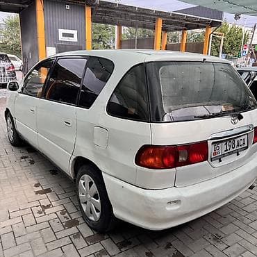 step 2: Toyota Ipsum: 1998 г., 2 л, Автомат, Газ, Хэтчбэк — 4
