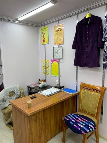 контейнер на аренду: Продаю Продажа торговых контейнеров, Дордой рынок, 20 тонн, С мебелью — 3