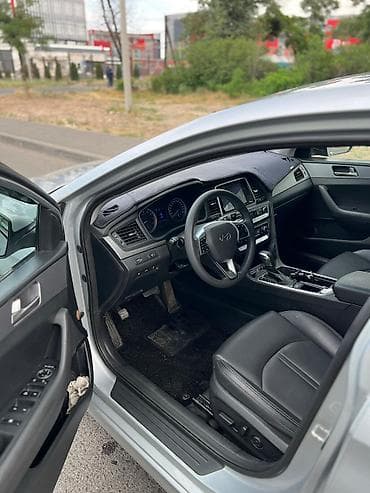 Hyundai Sonata: 2019 г., 2 л, Автомат, Газ, Седан — 9