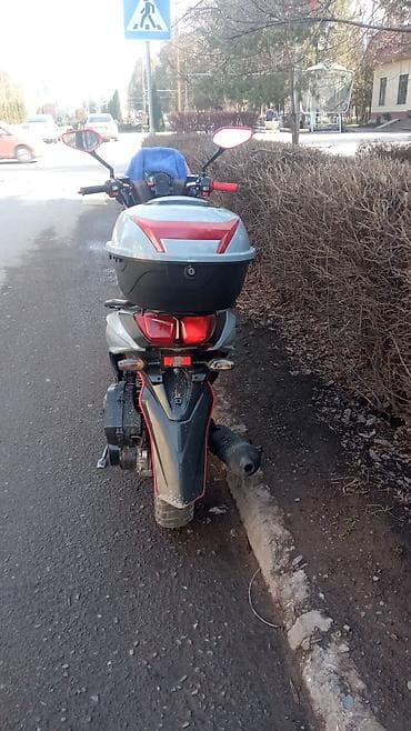 Мотороллеры муравей: Скутер 50–150 см³ (классический китайский городской) в спортивном — 3