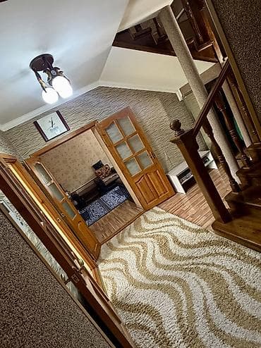 сдаю каые: 200 м², 4 комнаты, Семейным — 9