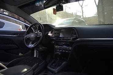 tcl 200: Hyundai Avante: 2019 г., 1.6 л, Вариатор, Бензин — 2