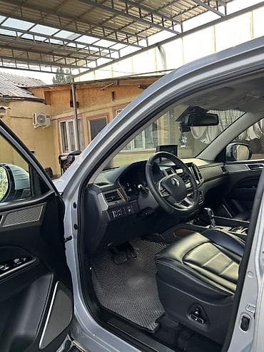 Транспорт: Ssangyong Rexton: 2018 г., 2.2 л, Автомат, Дизель, Внедорожник — 6