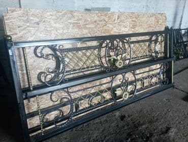 металические ворота: Элегантные кованые ворота черного цвета с изящными золотистыми — 10