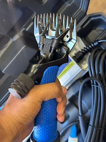 другие животные: Электрическая машинка для стрижки овец (DC electric wool shearing — 3