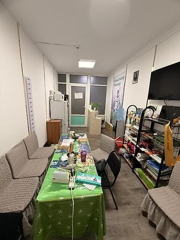 офис мебель: Офис/кабинет под консультации и встречи Описание помещения: - Уютный — 1