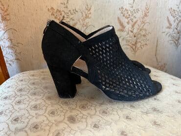 second hend: Босоножки 38 размер, все целое — 2